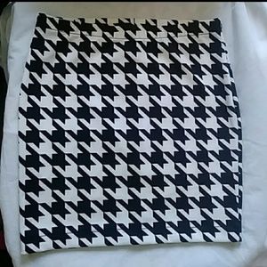 Candies black and white mini skirt